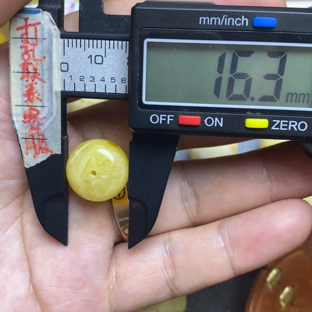 裸石蜜蜡未镶嵌16.3x10.8瑕疵墩子