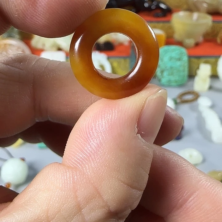 和田玉（糖玉）未镶嵌颈饰