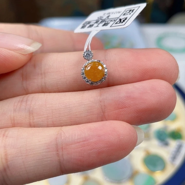 翡翠银S925镶嵌颈饰翡翠