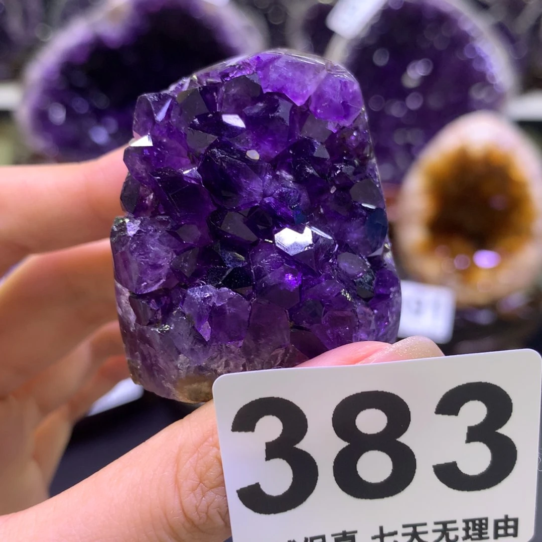 未镶嵌水晶大型摆件（非配饰）