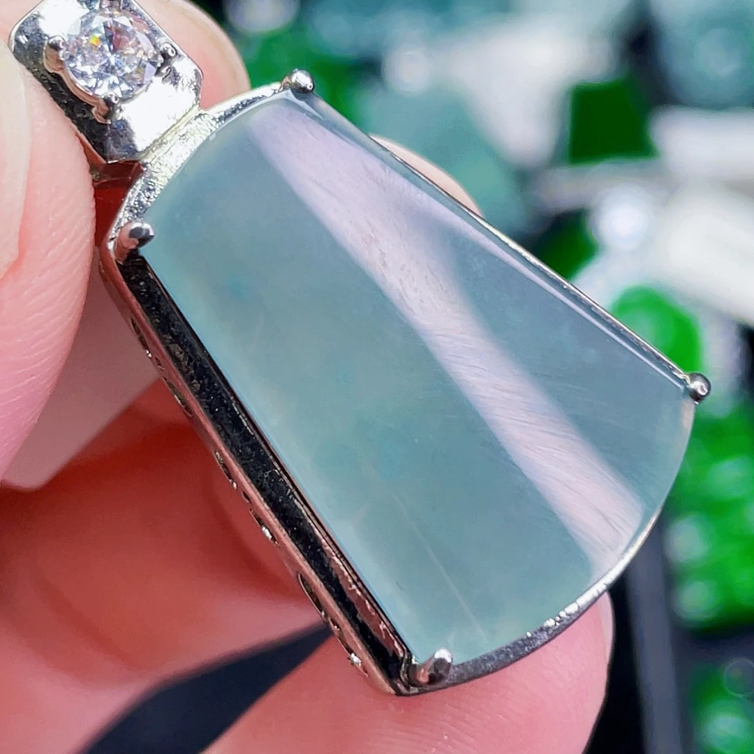 翡翠未镶嵌吊坠(不含链)010