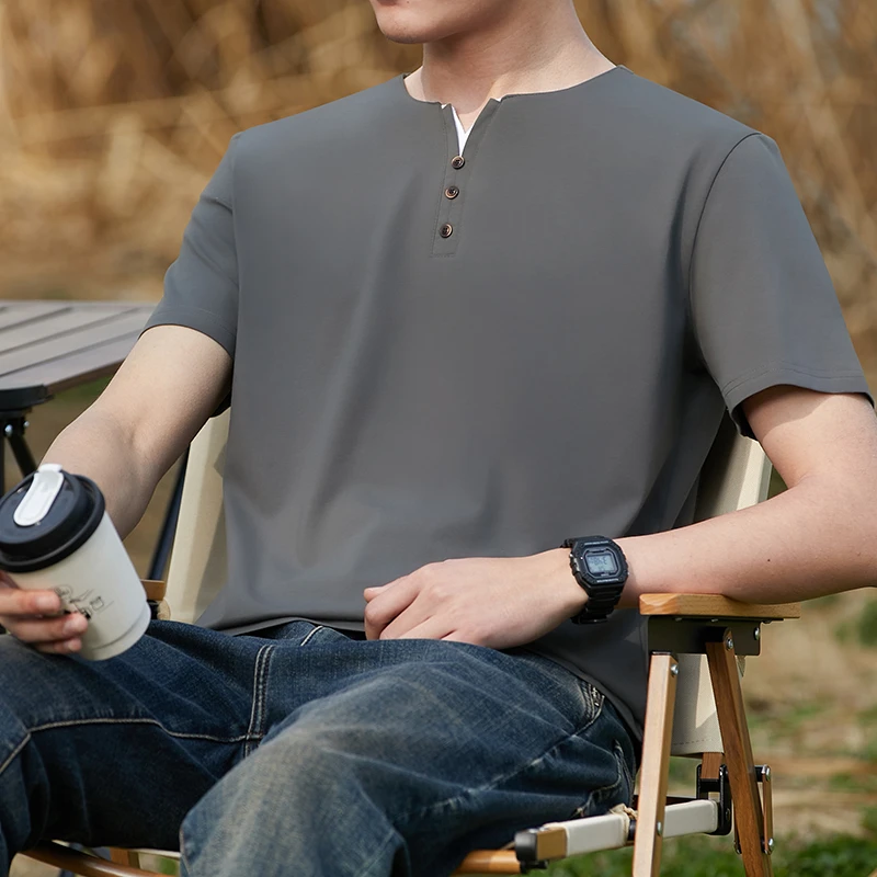 夏季宽松透气半袖上衣冰感速干V领T恤纯色时尚夏装休闲百搭短袖衫