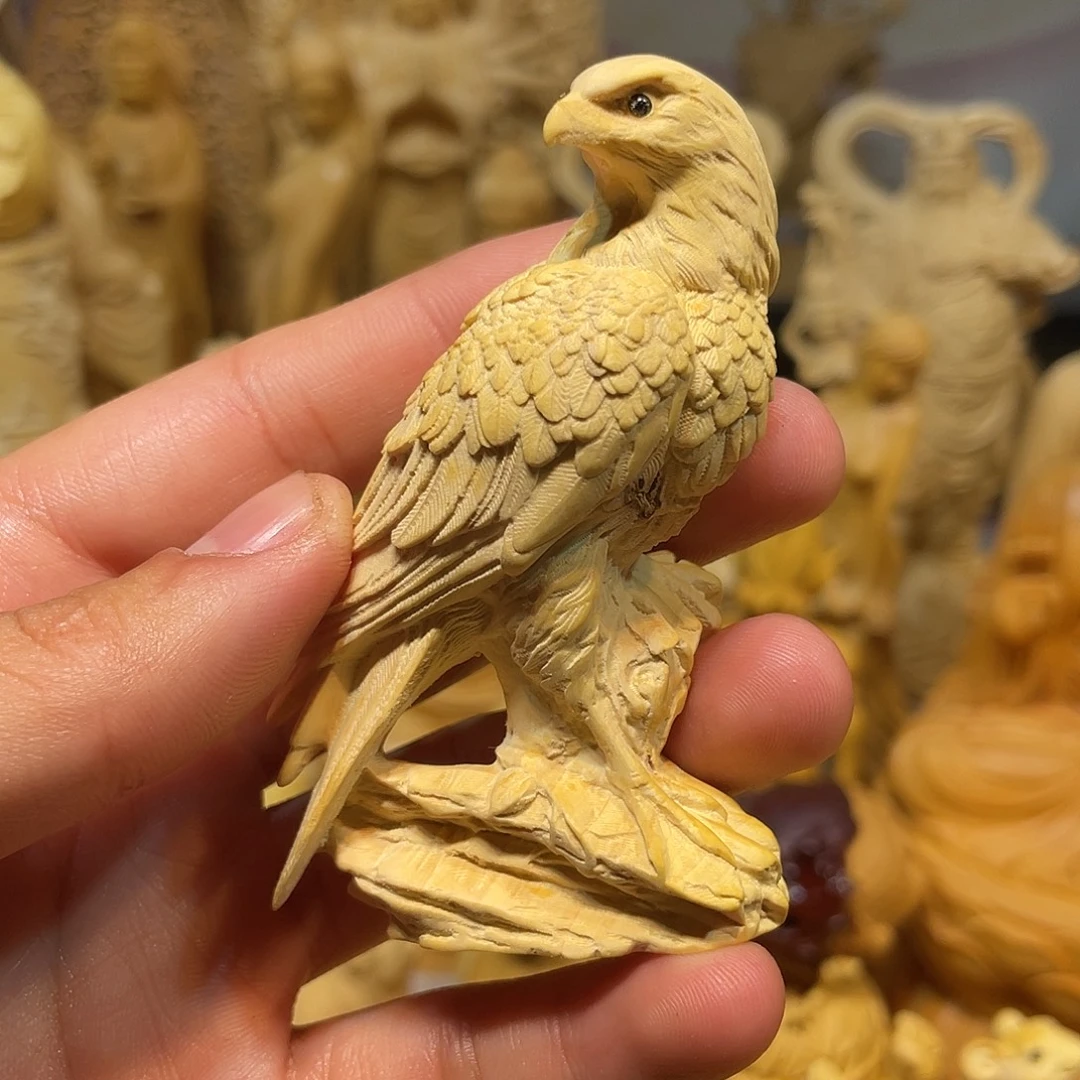 黄杨木瑕疵小老鹰