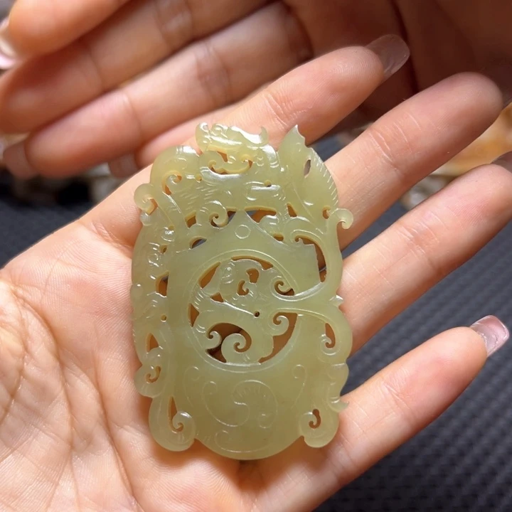 和田玉（糖玉）未镶嵌挂件