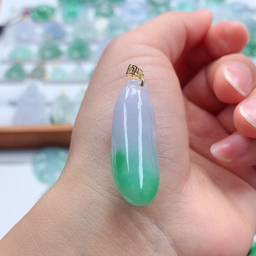 【闪购商品】翡翠吊坠(赠链)18K金镶嵌