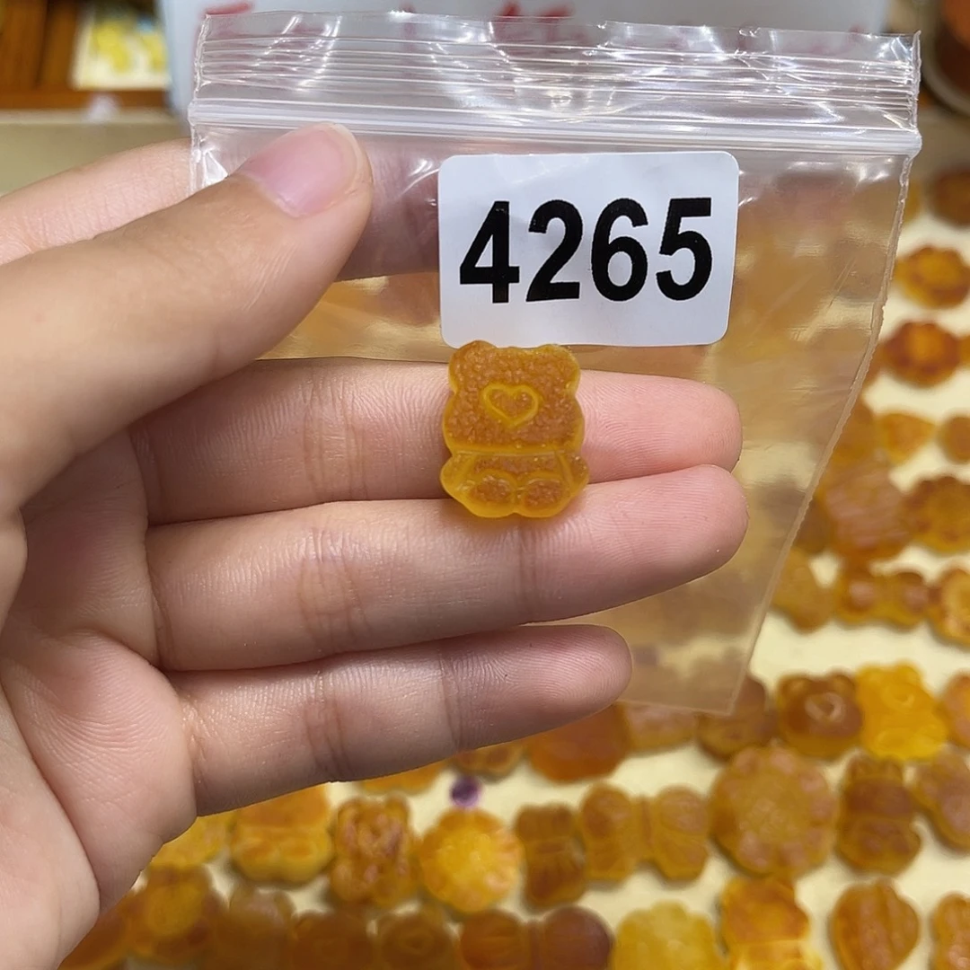 琥珀未镶嵌珠宝奇石