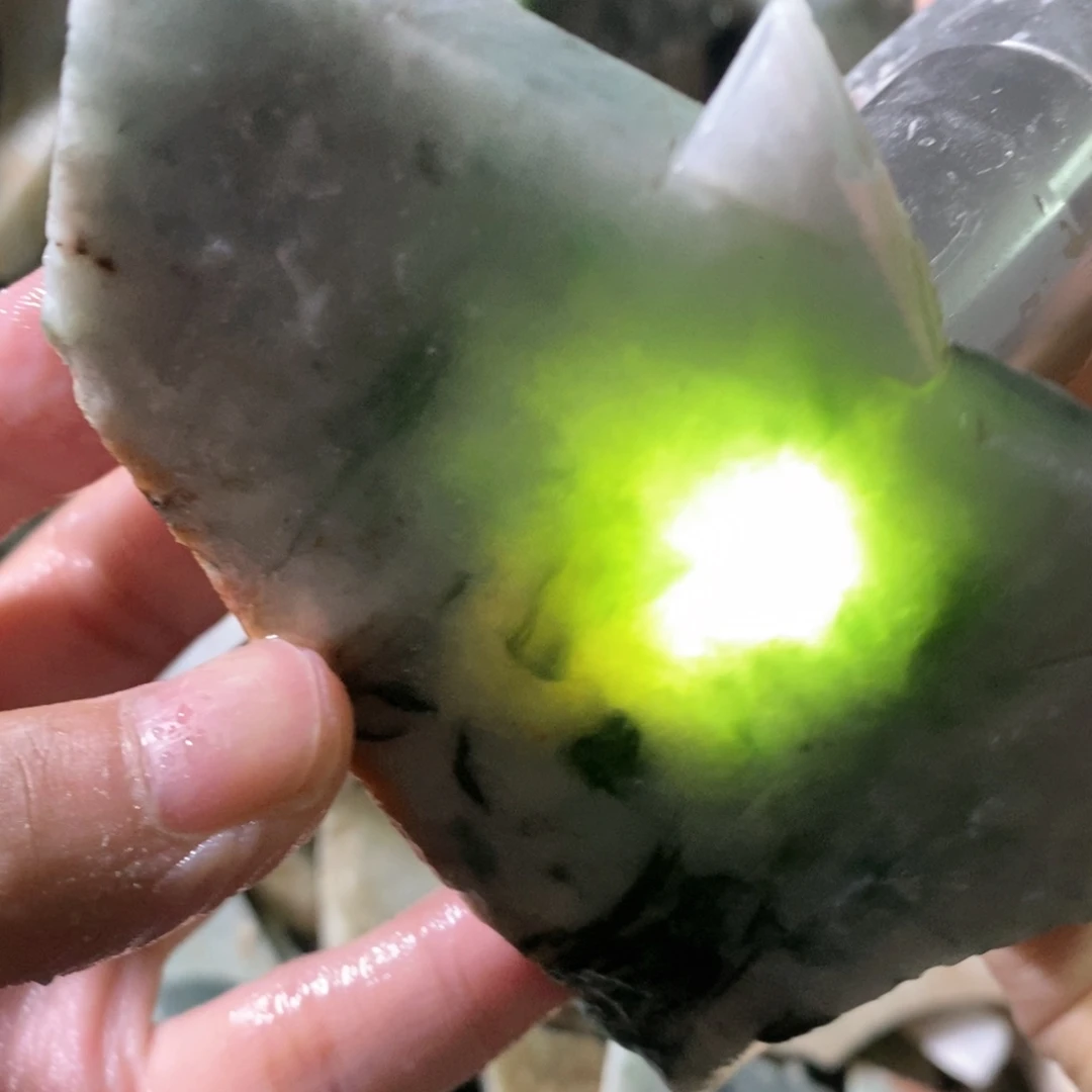 颈饰未镶嵌翡翠天然翡翠