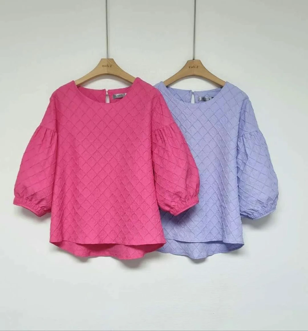 《海津洋》夏季新款立体纹路泡泡袖小衫