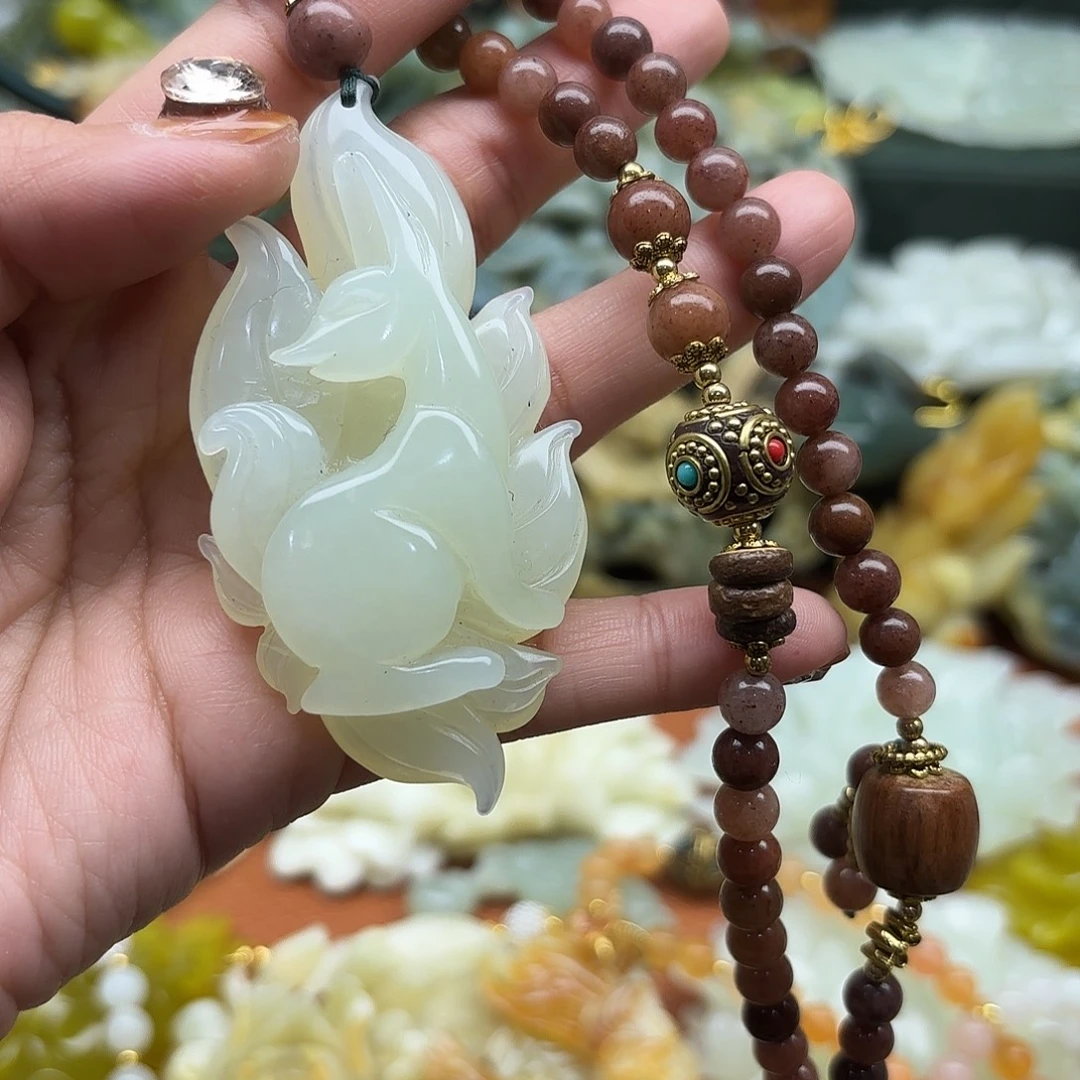 蛇纹石玉合金颈饰