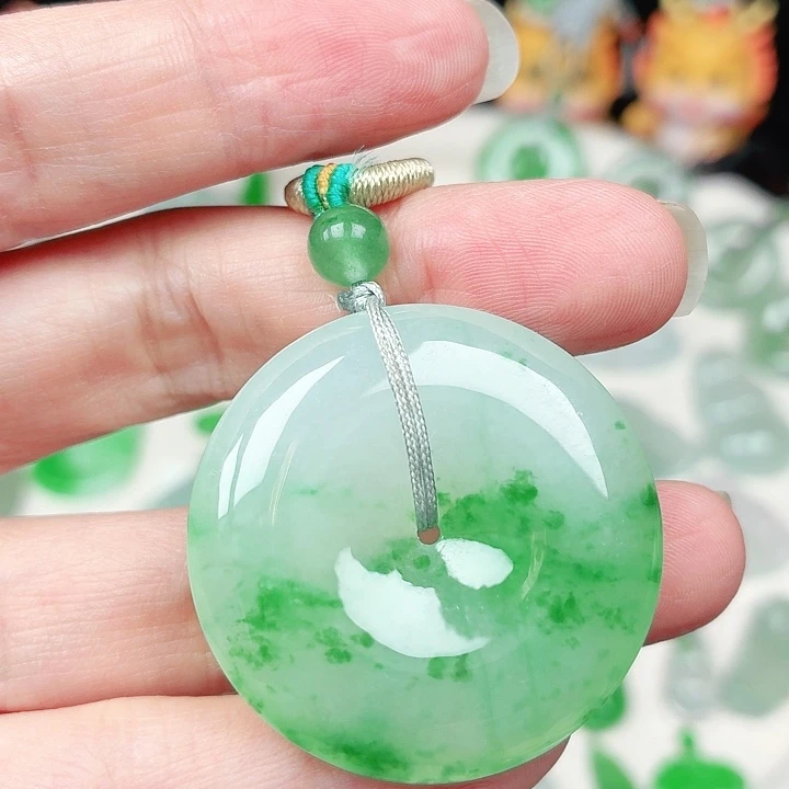 翡翠未镶嵌颈饰缅甸天然A货翡翠
