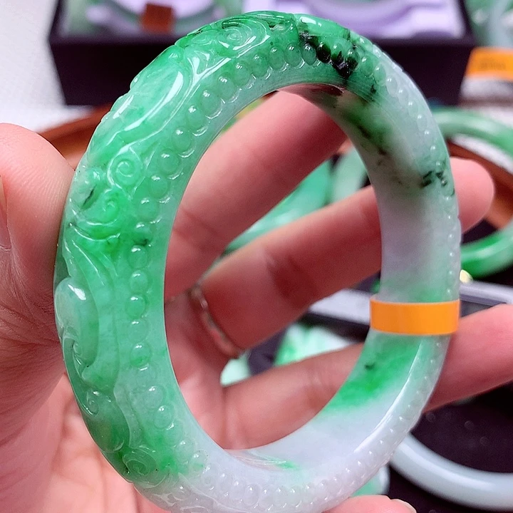 未镶嵌手镯翡翠翡翠