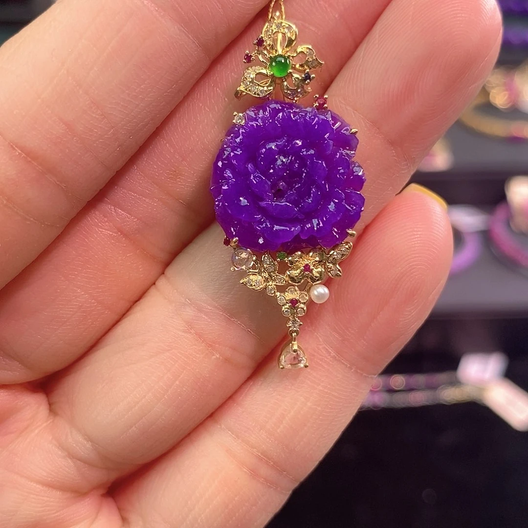 18K金镶嵌苏纪石（舒俱来）吊坠(不含链)