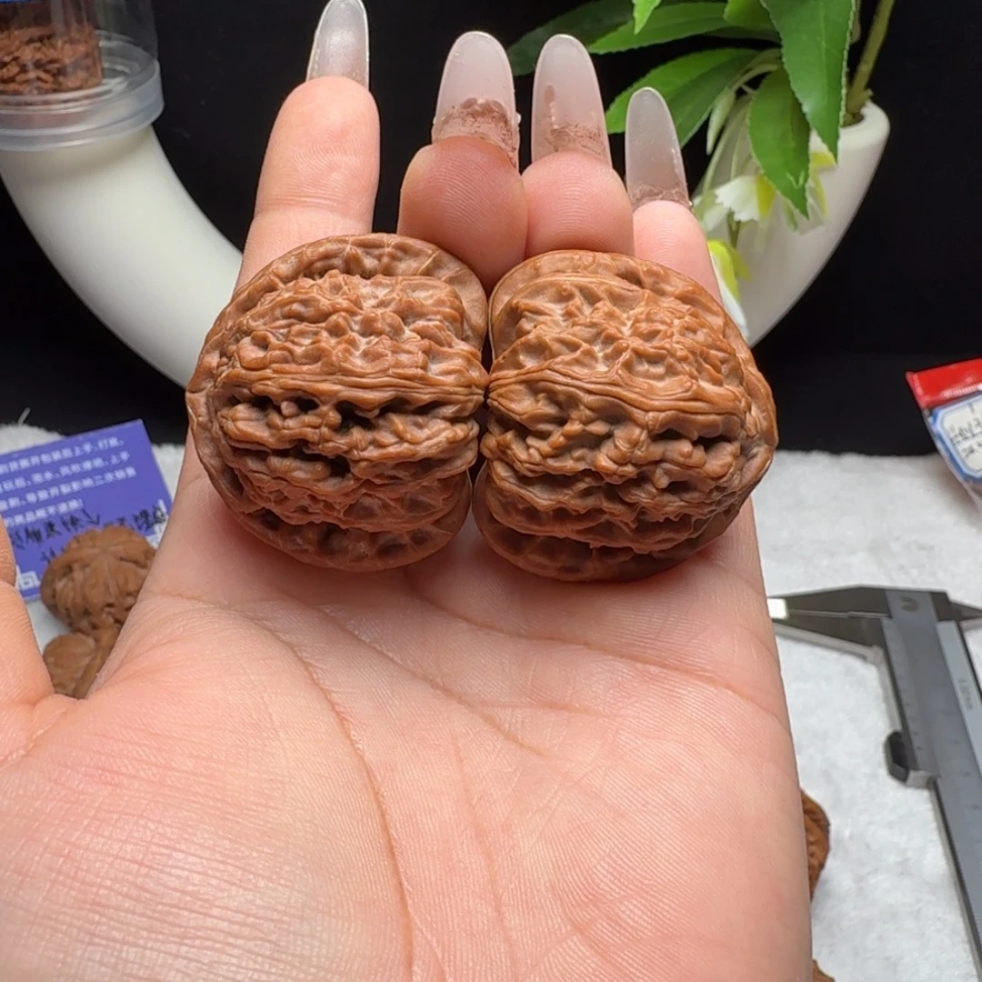 9***9把件文玩核桃39三角白