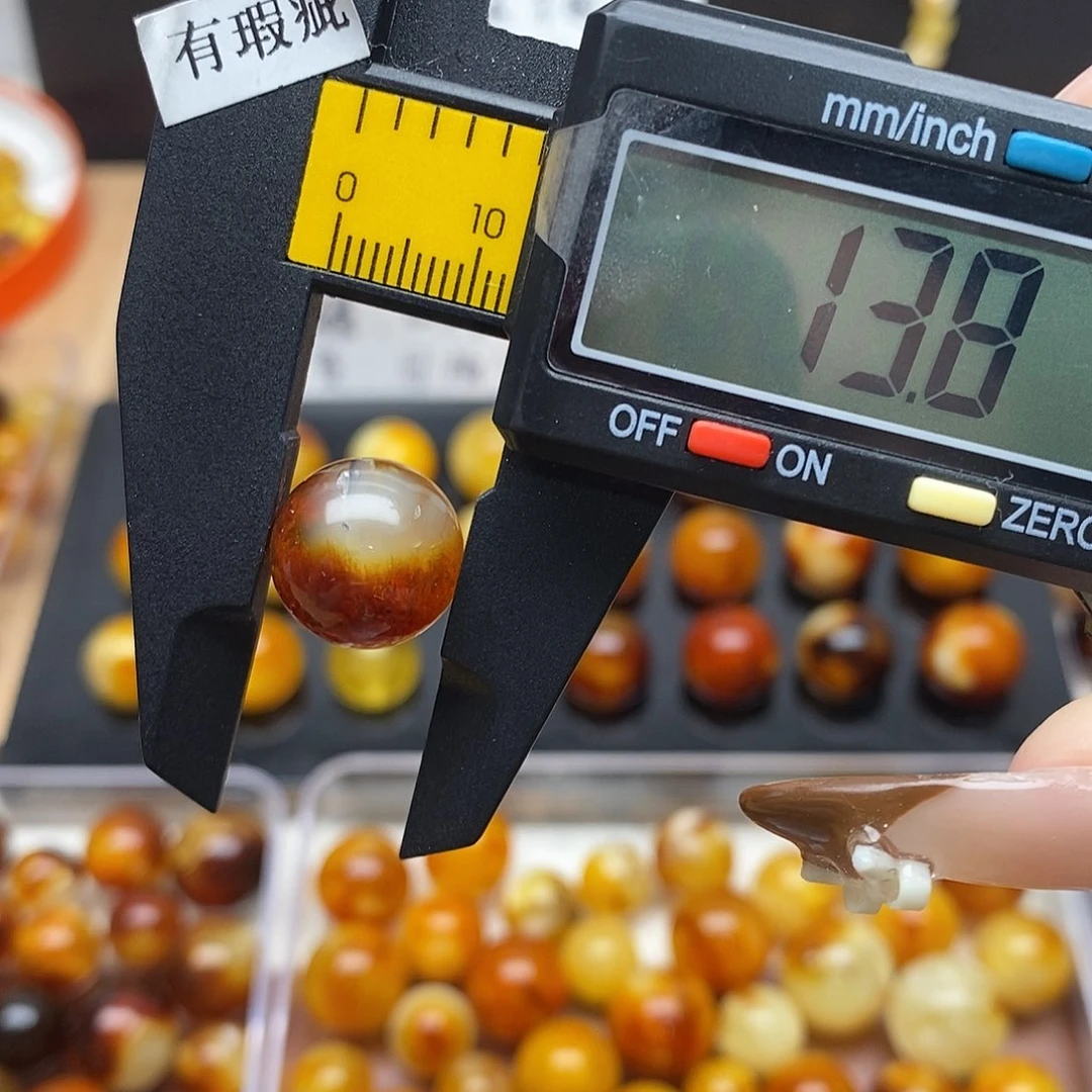 虫珀未镶嵌裸石蜜蜡832