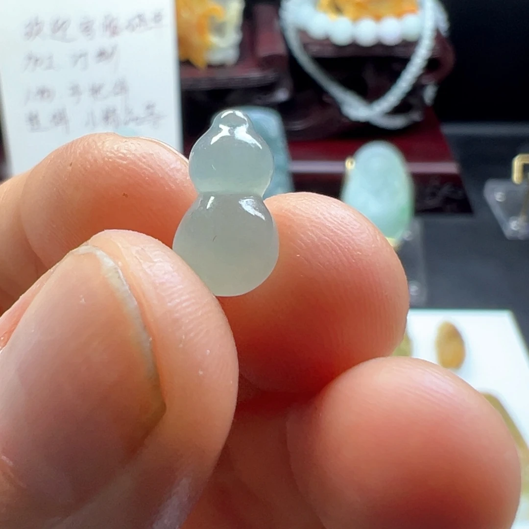 颈饰未镶嵌翡翠缅甸翡翠A货