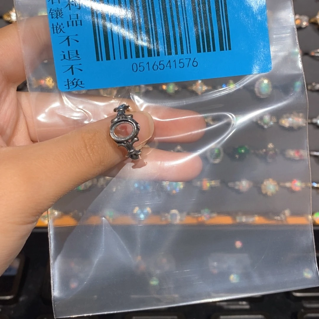 蔡***姐银S925镶嵌欧泊戒指欧泊—
