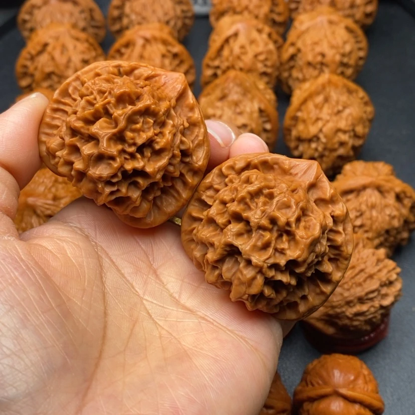 【闪购商品】文玩核桃把件45官帽