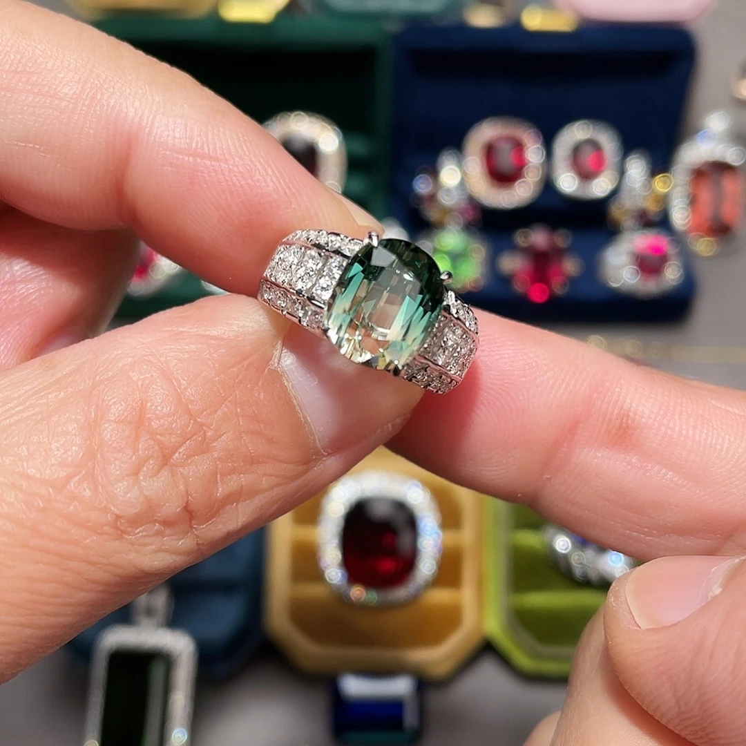 18K金镶嵌戒指碧玺6.69ct