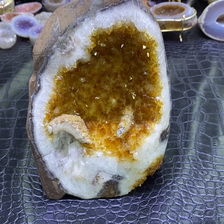 黄晶簇未镶嵌水晶J*c