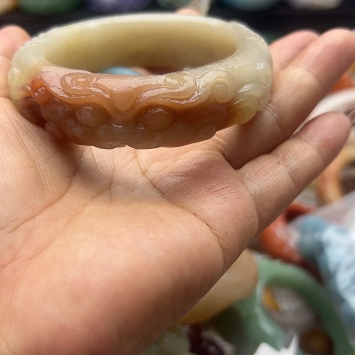 未镶嵌手镯石英岩玉夢****