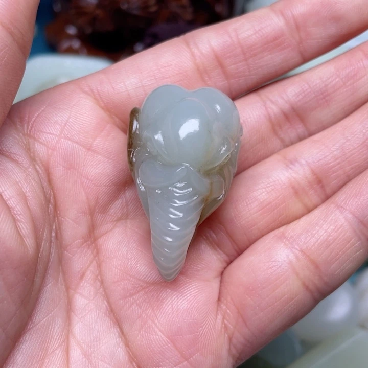 和田玉颈饰未镶嵌纯**水