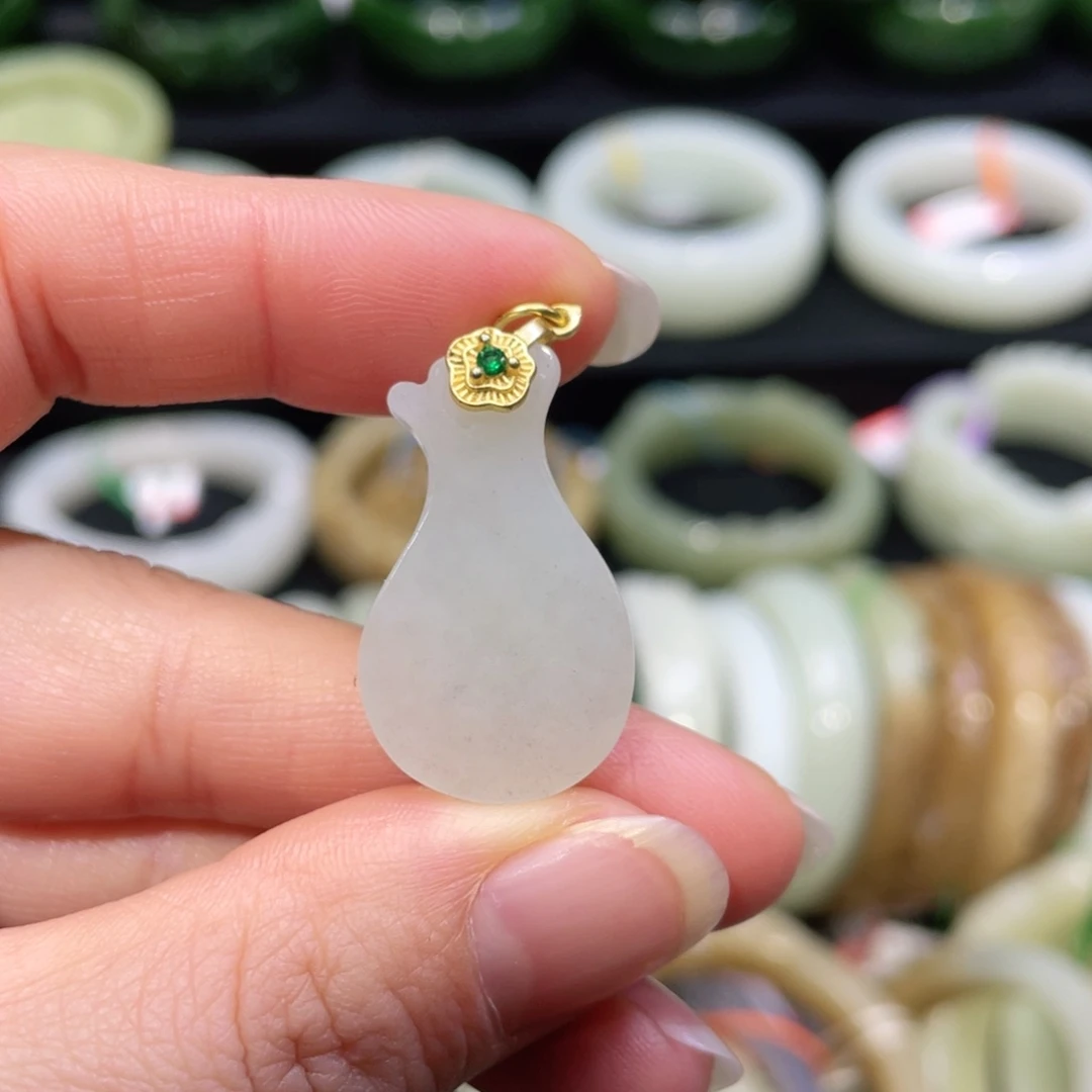 吊坠(不含链)未镶嵌和田玉