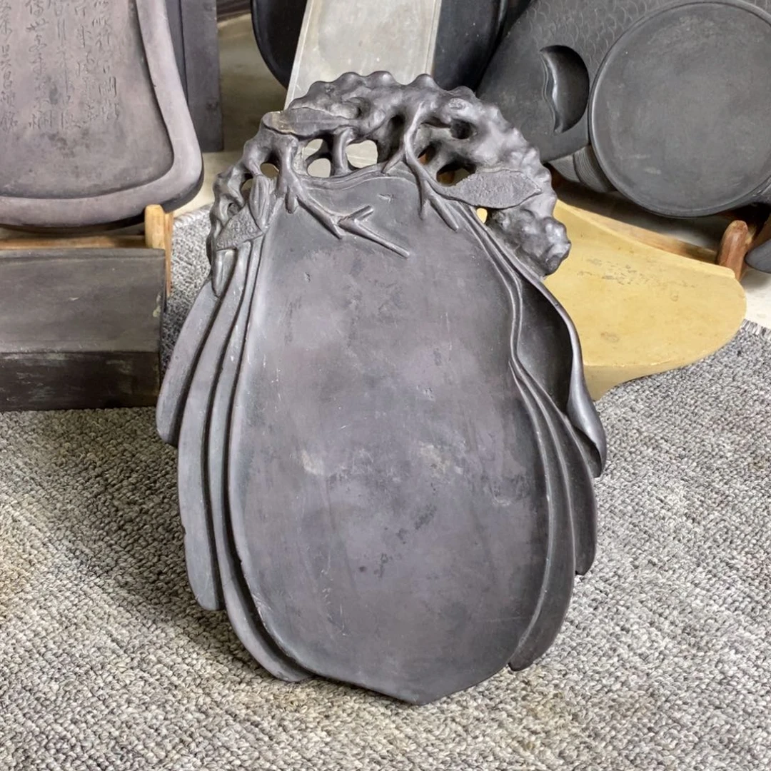 清代玉兰花端砚坑仔