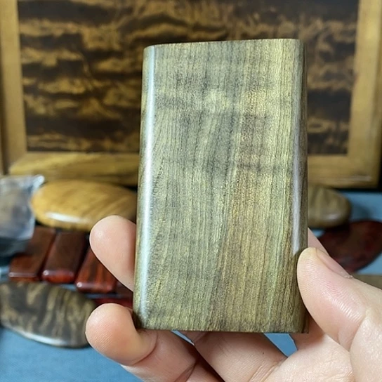 【闪购商品】平****深金丝楠阴沉木无事牌
