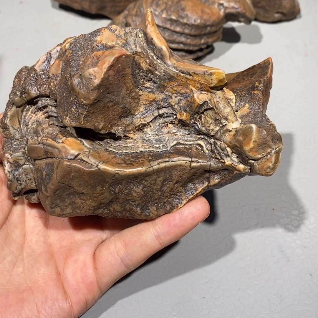 洮***友玛瑙/玉髓车挂合金822