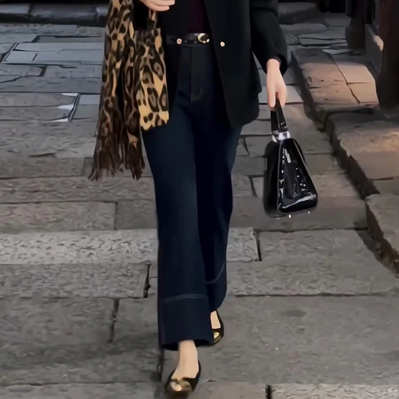 秋冬女士高腰直筒牛仔裤显瘦气质百搭洋气时尚女款裤子M51-52191