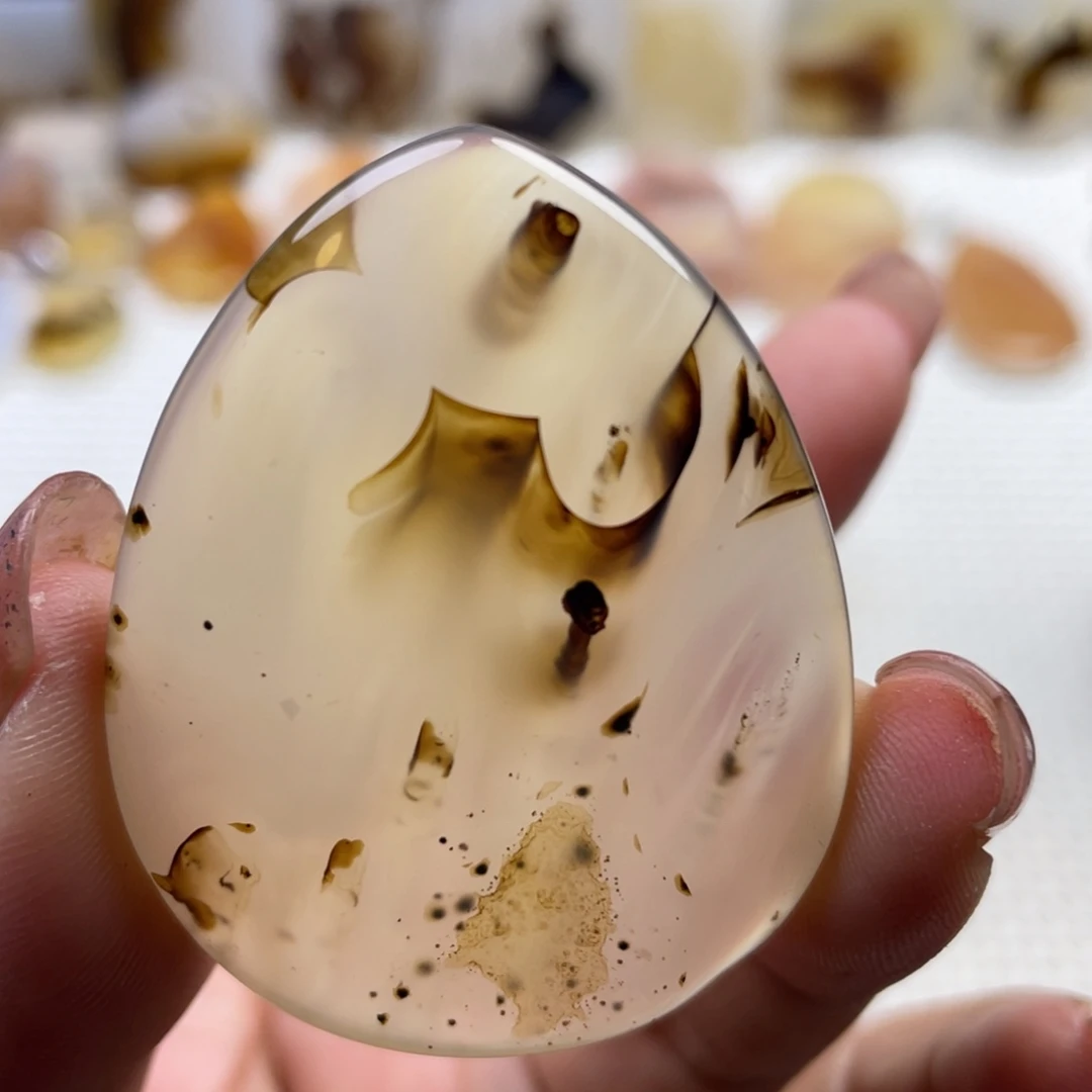 玛瑙/玉髓未镶嵌颈饰