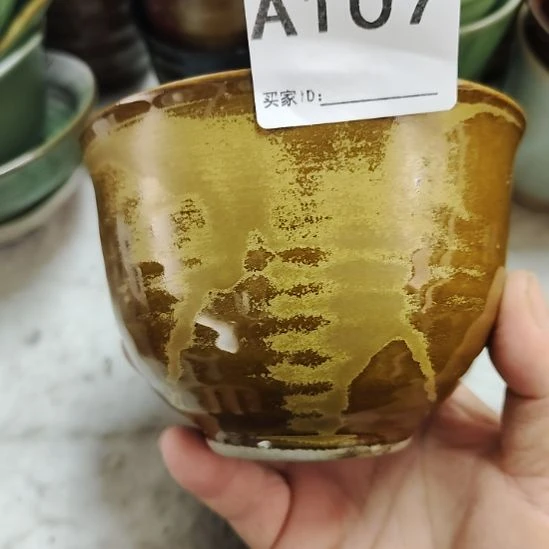 瓷片五厂，七厂各种摆件，瓷片，均有瑕疵！