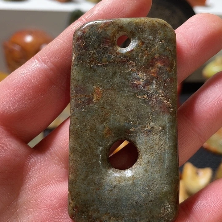 蛇纹石玉未镶嵌挂件