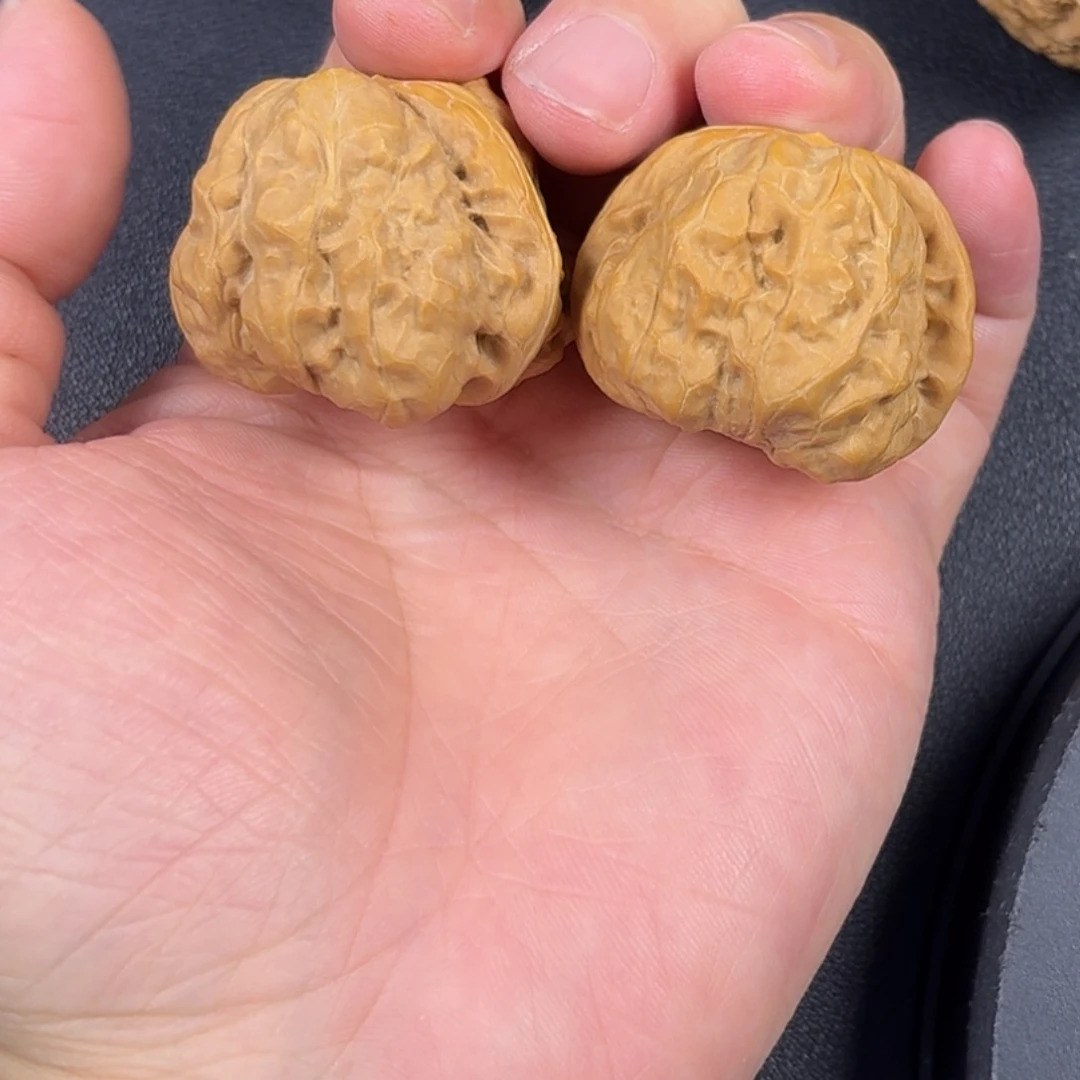 两***子吊坠文玩核桃蛤蟆头