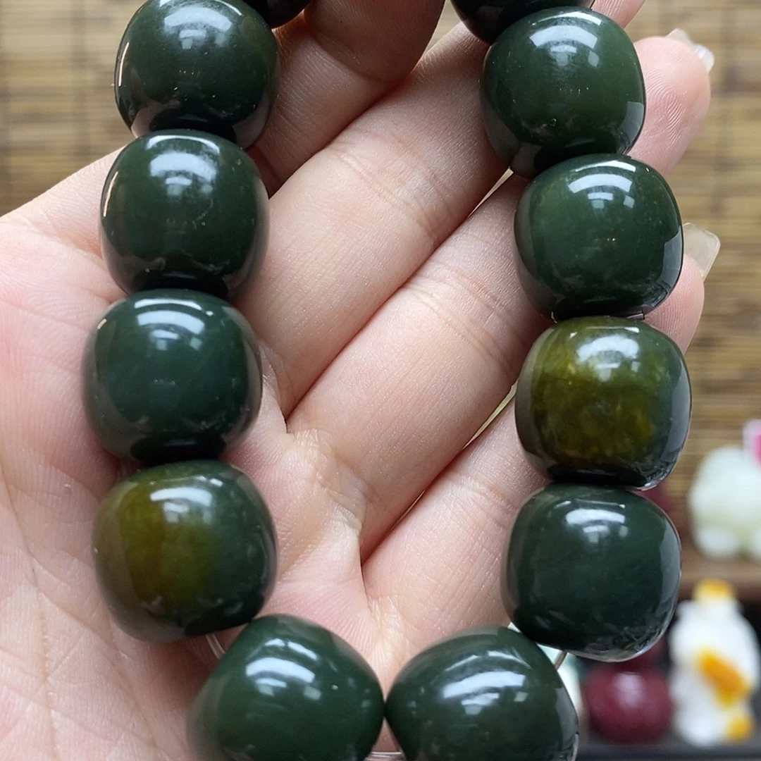 透闪石-蛇纹石玉未镶嵌手链