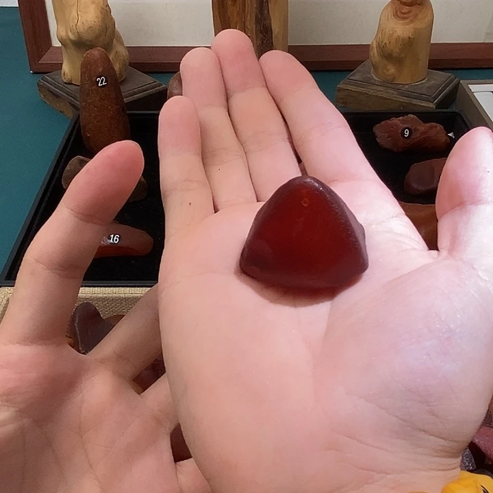裸石琥珀未镶嵌蜜蜡