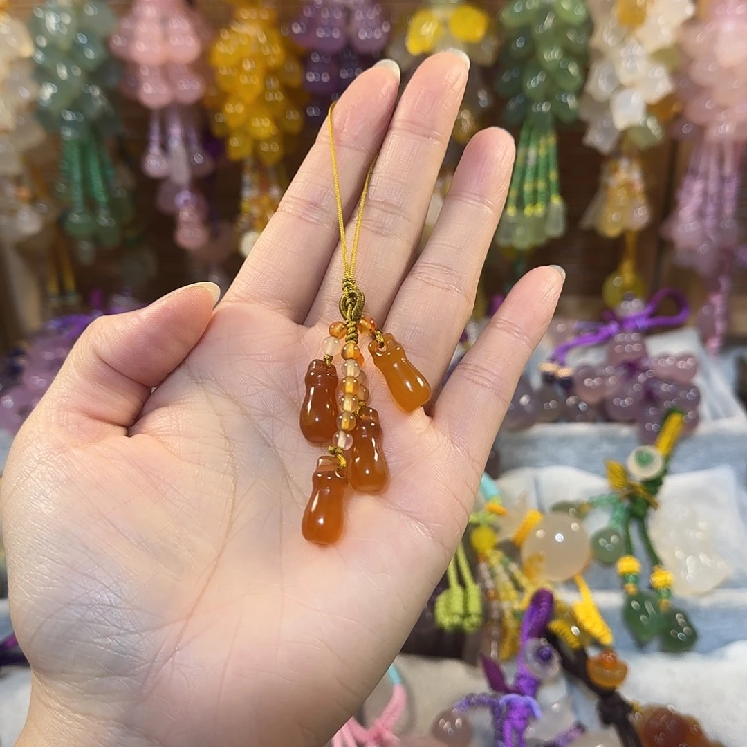 宇***宝玛瑙/玉髓未镶嵌福利款通货料带有包容点新疆西藏不包邮