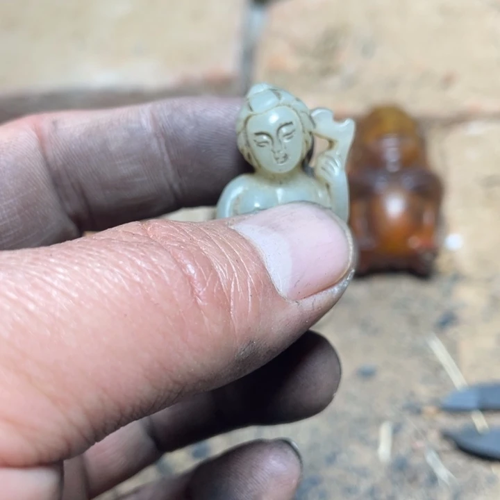 和田玉（糖玉）未镶嵌挂件