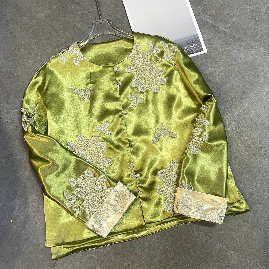 春秋中式国风高密刺绣外套女气质减龄垂直优雅蝴蝶上衣6211