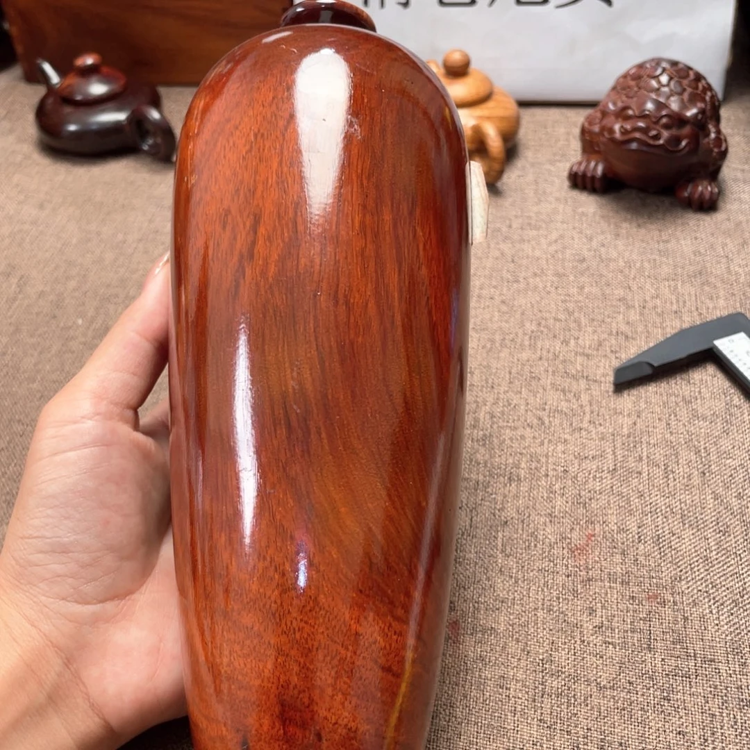 大果紫檀（缅甸花梨）梅瓶
