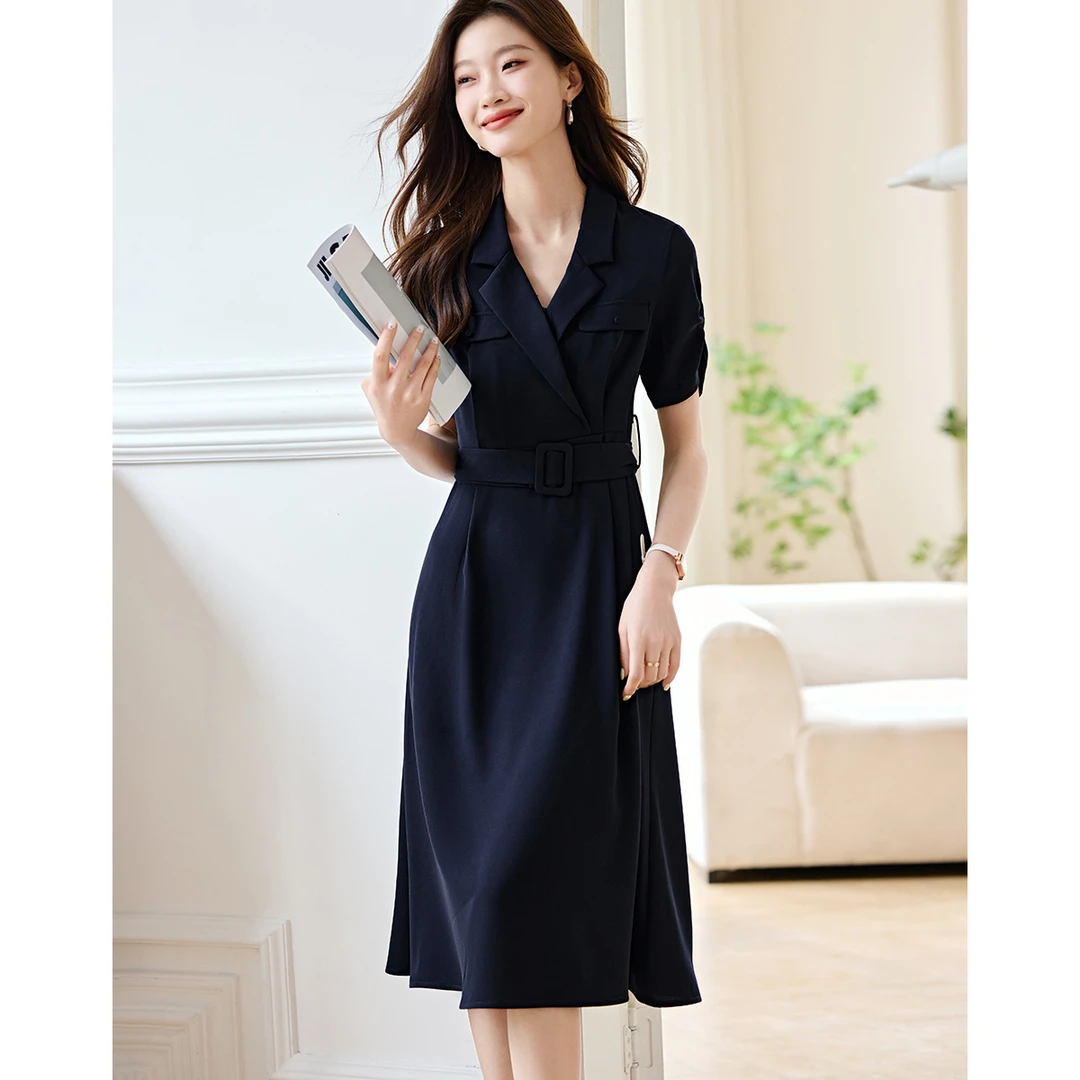 沫晗依美2025秋夏职场通勤西装翻领气质收腰显瘦设计感连衣裙3582