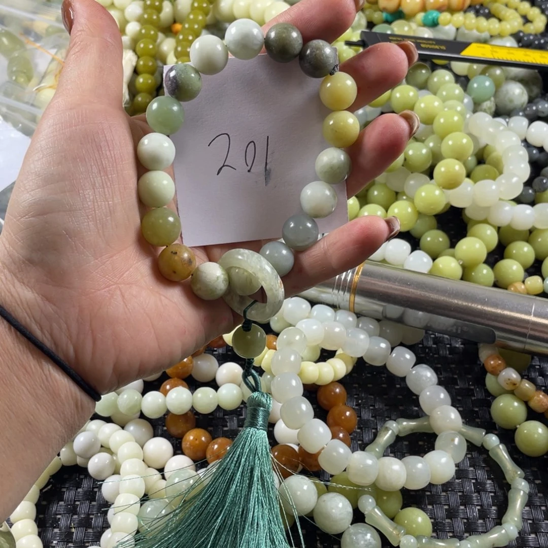 蛇纹石玉未镶嵌手链