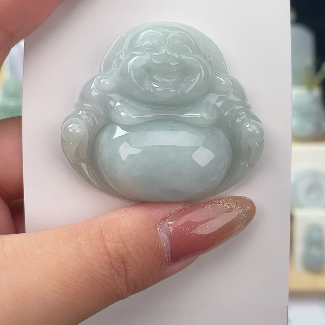 翡翠未镶嵌颈饰佛公