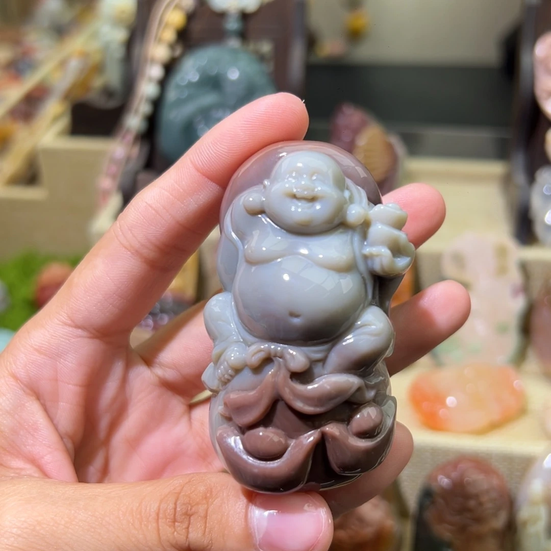 颈饰未镶嵌石英质玉