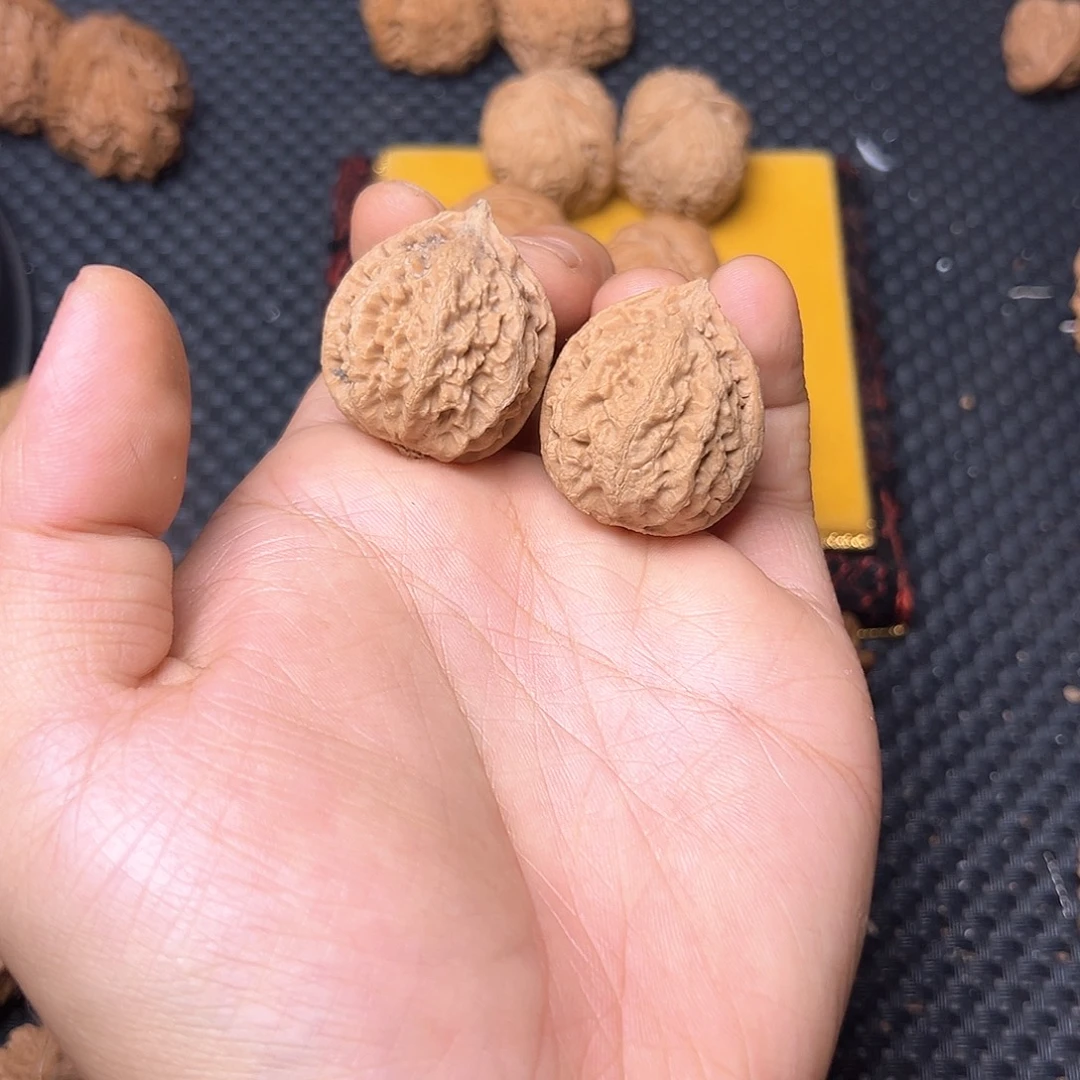 吊坠文玩核桃饕餮纹