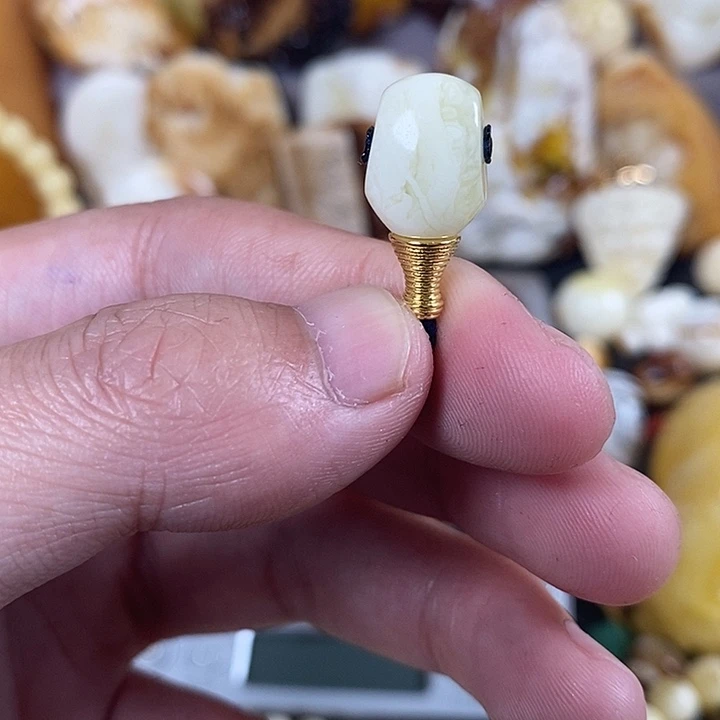 琥珀未镶嵌珠宝奇石我