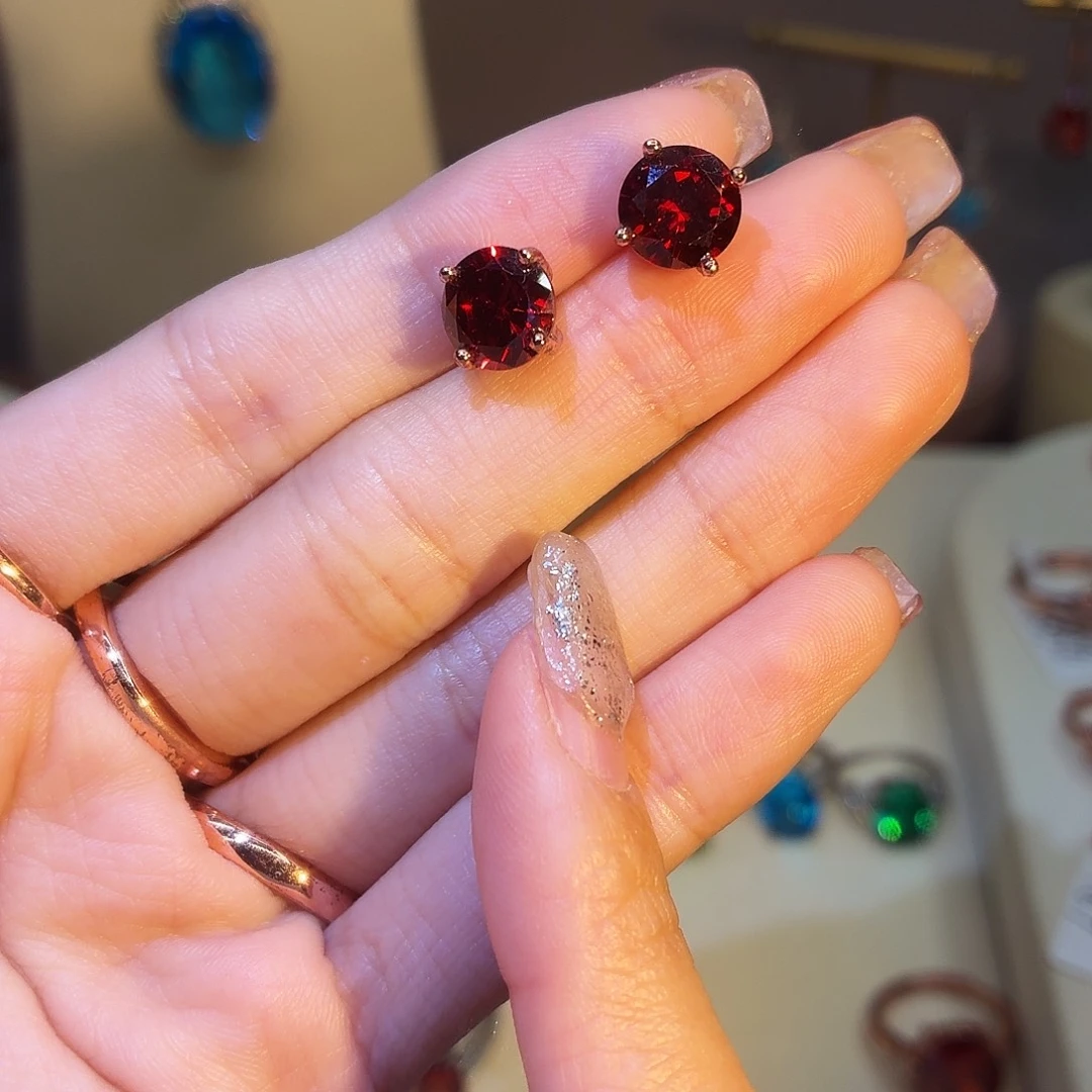 合成立方氧化锆合金小耳钉