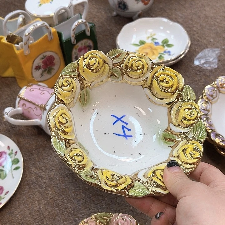 瓷片凡间陶瓷家居生活馆