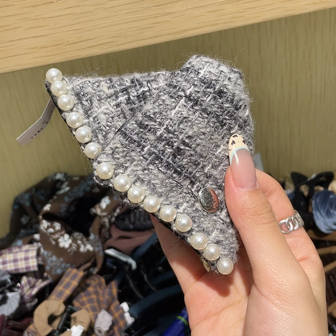 非金属皮质小香三角抓