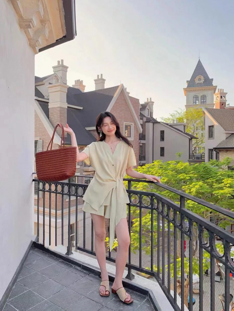 夏季新款V领束腰短袖衬衫加短裤两件套女韩版休闲简约2533